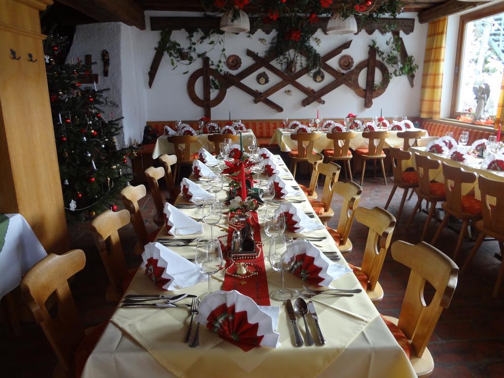 Pension Nina & Gasthof Alpenrose Gschnitz Exterior foto